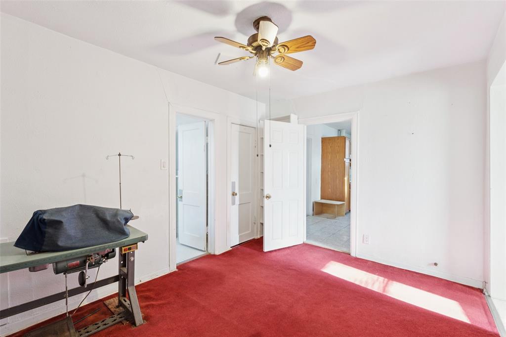 1602 Bruce Drive Garland, TX 75043 - Photo 17 of 31 a view of a livingroom with a workspace