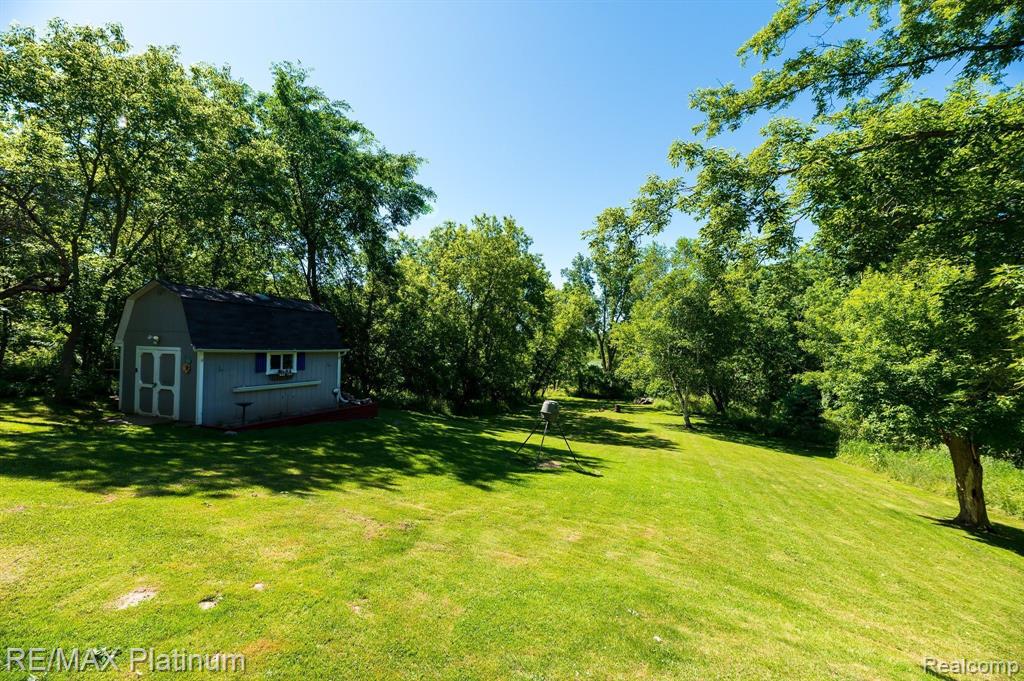 9365 Rolston Road Gaines, MI 48436 - Photo 5 of 18