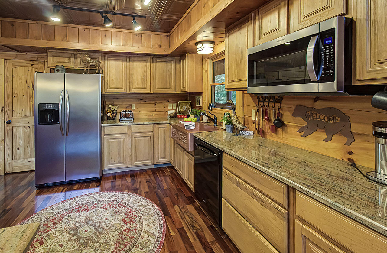 1451 Baker Road Sevierville, TN 37876 - Photo 12 of 40 IMG_8897LR