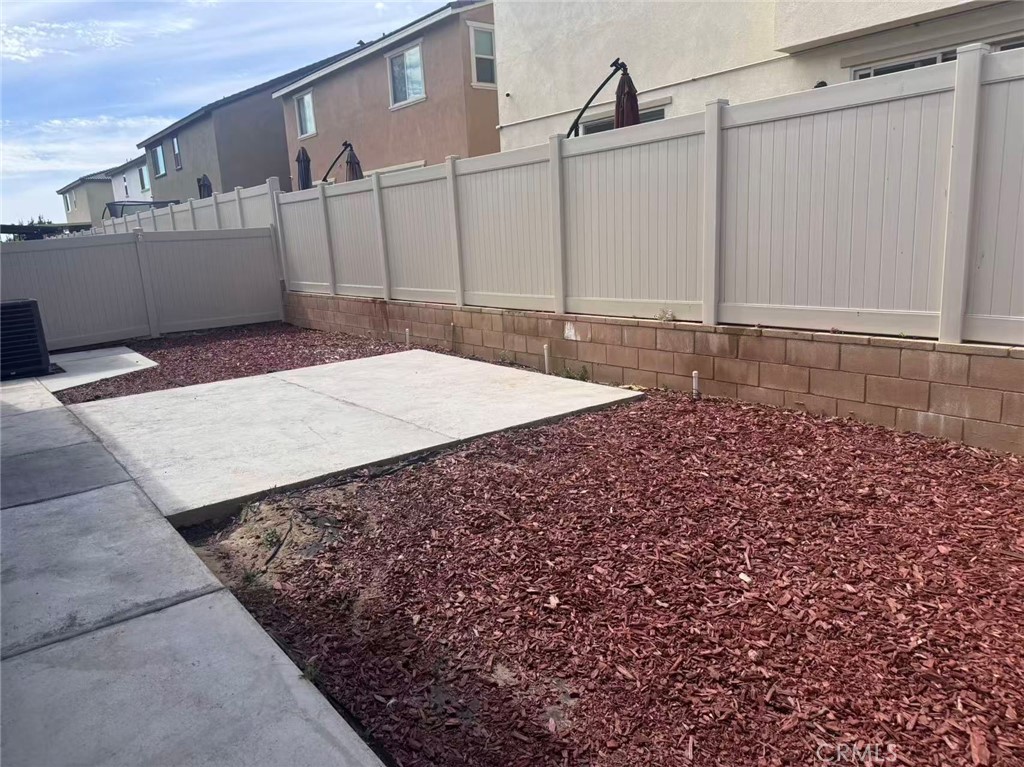 366 Rosa Rialto, CA 92376 - Photo 10 of 10