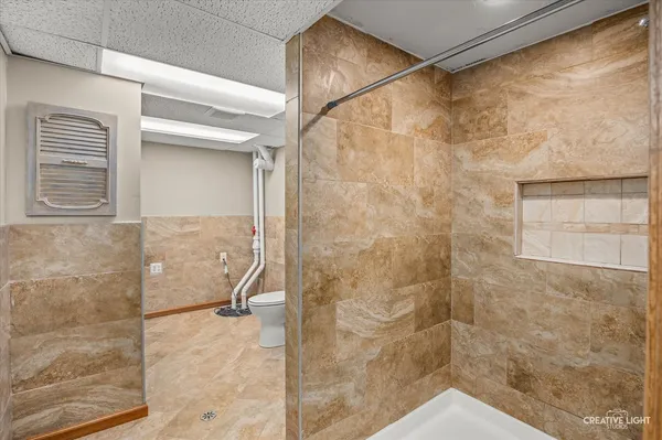 $389,900 | 1652 Hilda Drive, Lake Holiday, IL 60548