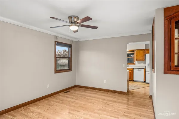 $389,900 | 1652 Hilda Drive, Lake Holiday, IL 60548