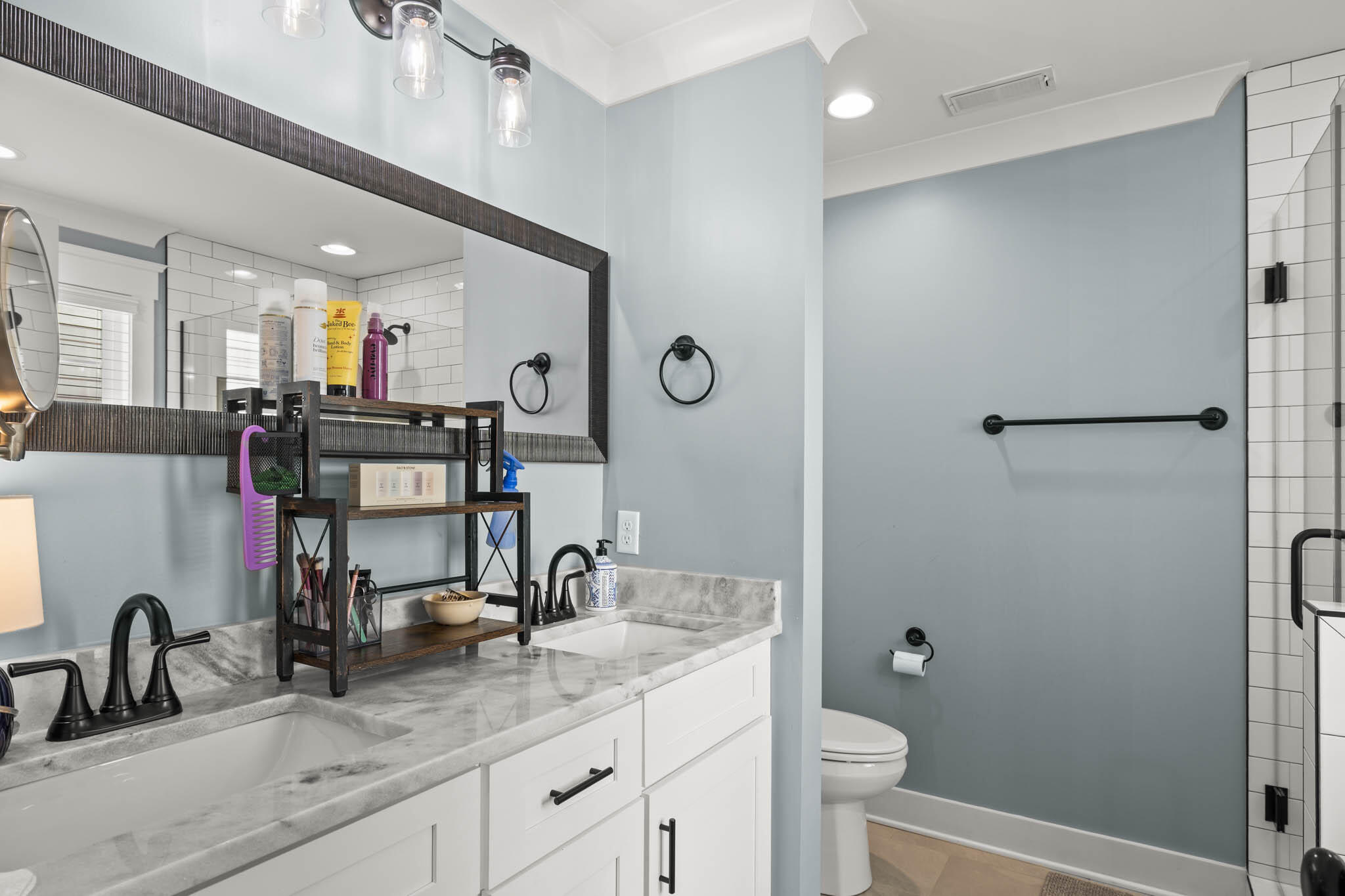 637 Lullwater Road Chattanooga, TN 37405 - Photo 31 of 40 Bathroom