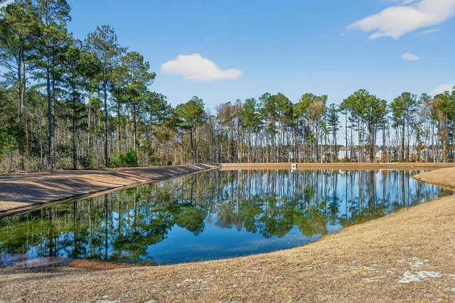 $428,000 | 686 Ladywood Drive, Summerville, SC 29486