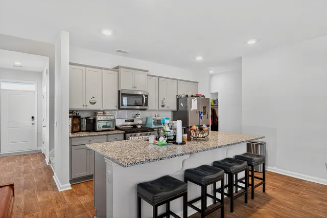 $428,000 | 686 Ladywood Drive, Summerville, SC 29486