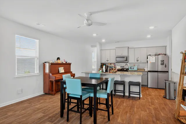 $428,000 | 686 Ladywood Drive, Summerville, SC 29486