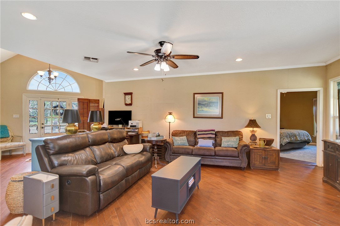 9596 Wallace Road Midway, TX 75852 - Photo 6 of 47 Gallery Image 6