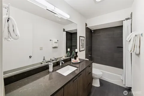 $1,595,000 | 2400 Aurora Avenue North, Unit 210, Seattle, WA 98109