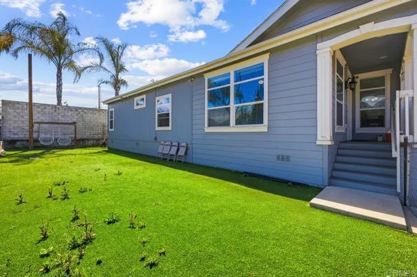 $330,000 | 8968 Winter Gardens Boulevard, Unit SPC 1, Lakeside, CA 92040