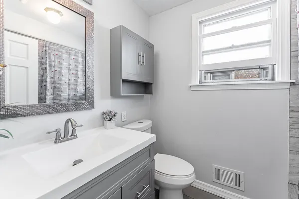 $427,900 | 3529 George Street, Franklin Park, IL 60131