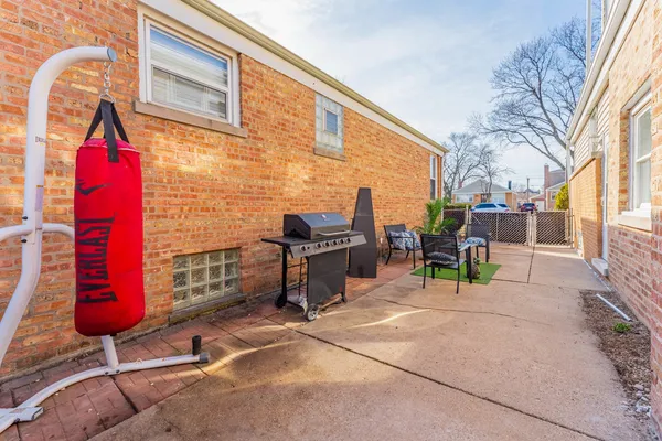 $427,900 | 3529 George Street, Franklin Park, IL 60131
