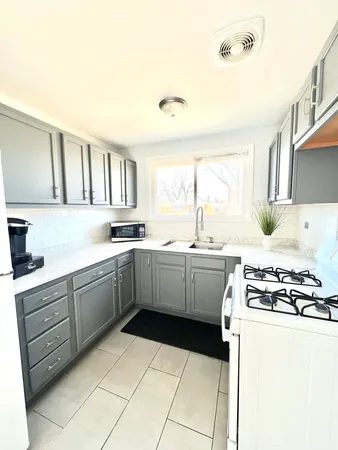 $427,900 | 3529 George Street, Franklin Park, IL 60131