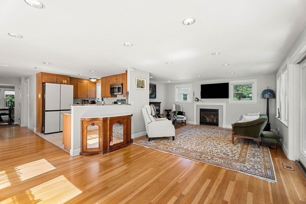 139 Jersey Street Marblehead, MA 01945 - Photo 21 of 42