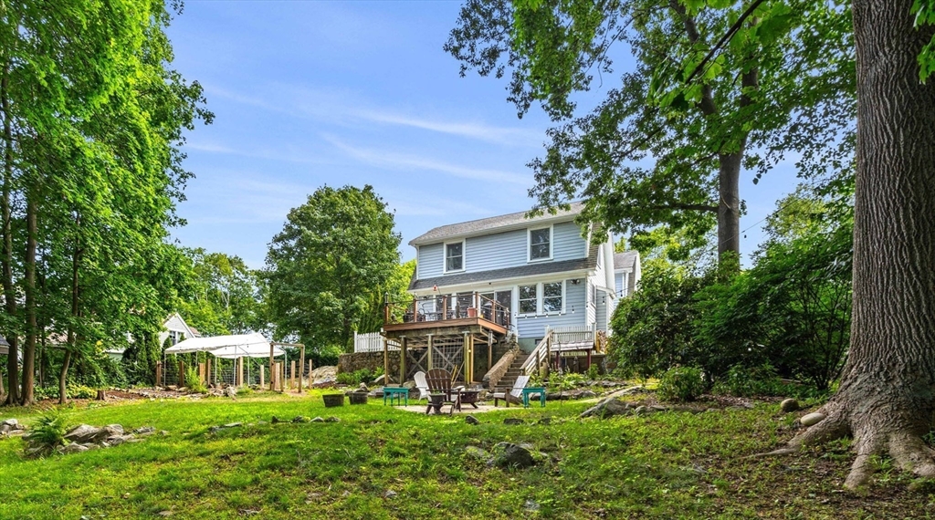 139 Jersey Street Marblehead, MA 01945 - Photo 6 of 42 a view of a house with a yard