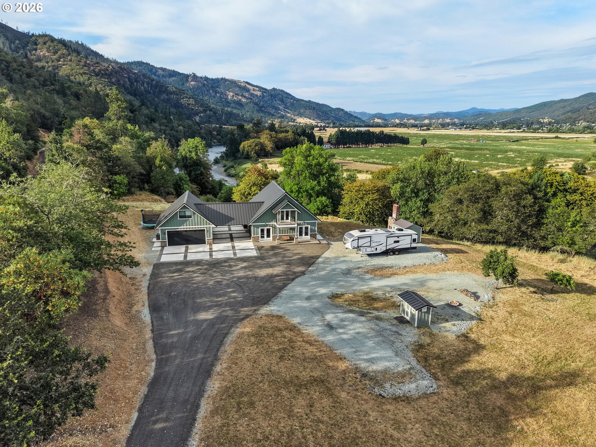 3716 Weaver Road Riddle, OR 97469 - Photo 4 of 48