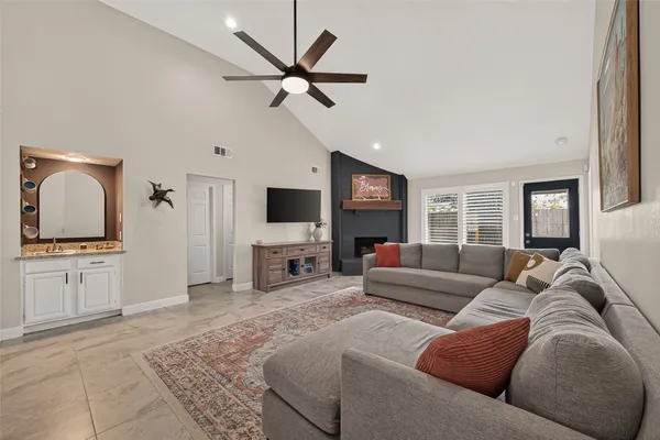 $2,400 | 22939 Indian Ridge Drive, Katy, TX 77450
