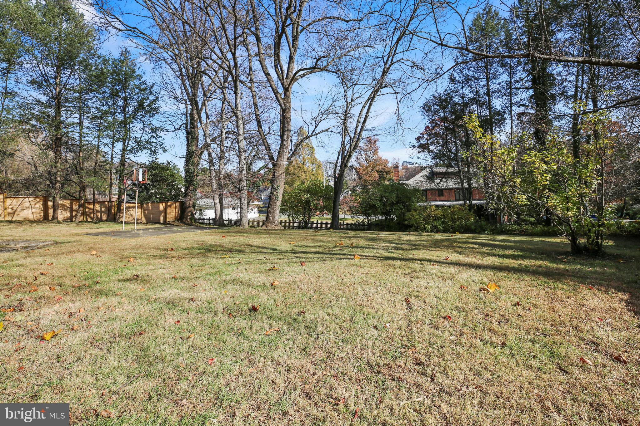 1776 Sycamore Street Northwest Washington, DC 20012 - Photo 34 of 46