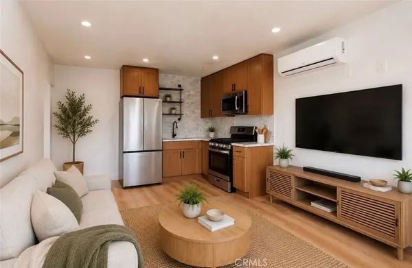 $2,895 | 780 East Walton Street, Unit A, Signal Hill, CA 90755