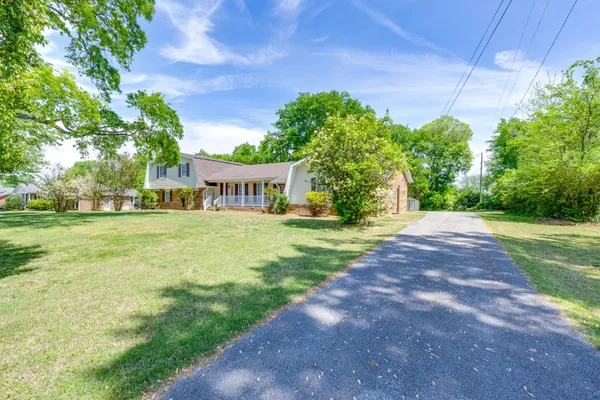 $2,400 | 1316 Rivermont Drive, Gallatin, TN 37066