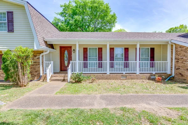 $2,400 | 1316 Rivermont Drive, Gallatin, TN 37066
