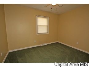 602 Springfield Road Athens, IL 62613 - Photo 11 of 12 Gallery Image 11