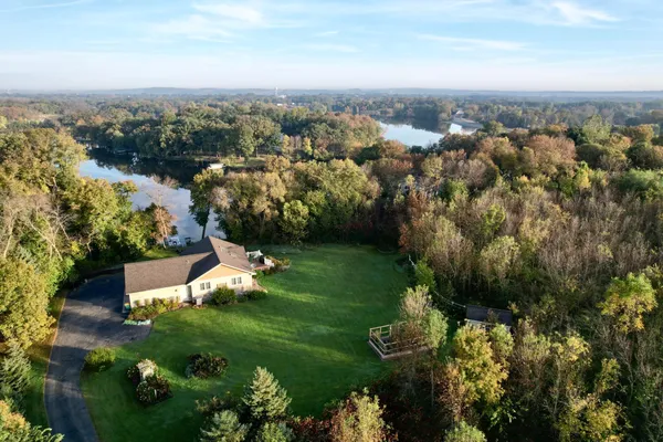 $729,900 | 18850 Koetter Lake Drive, Richmond, MN 56368