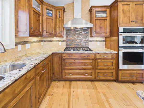 $729,900 | 18850 Koetter Lake Drive, Richmond, MN 56368