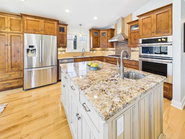 $729,900 | 18850 Koetter Lake Drive, Richmond, MN 56368