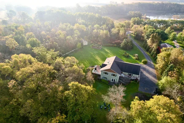 $729,900 | 18850 Koetter Lake Drive, Richmond, MN 56368