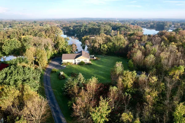 $729,900 | 18850 Koetter Lake Drive, Richmond, MN 56368