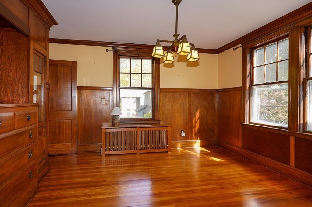 53 Pine Ridge Road Arlington, MA 02476 - Photo 8 of 37 Gallery Image 8