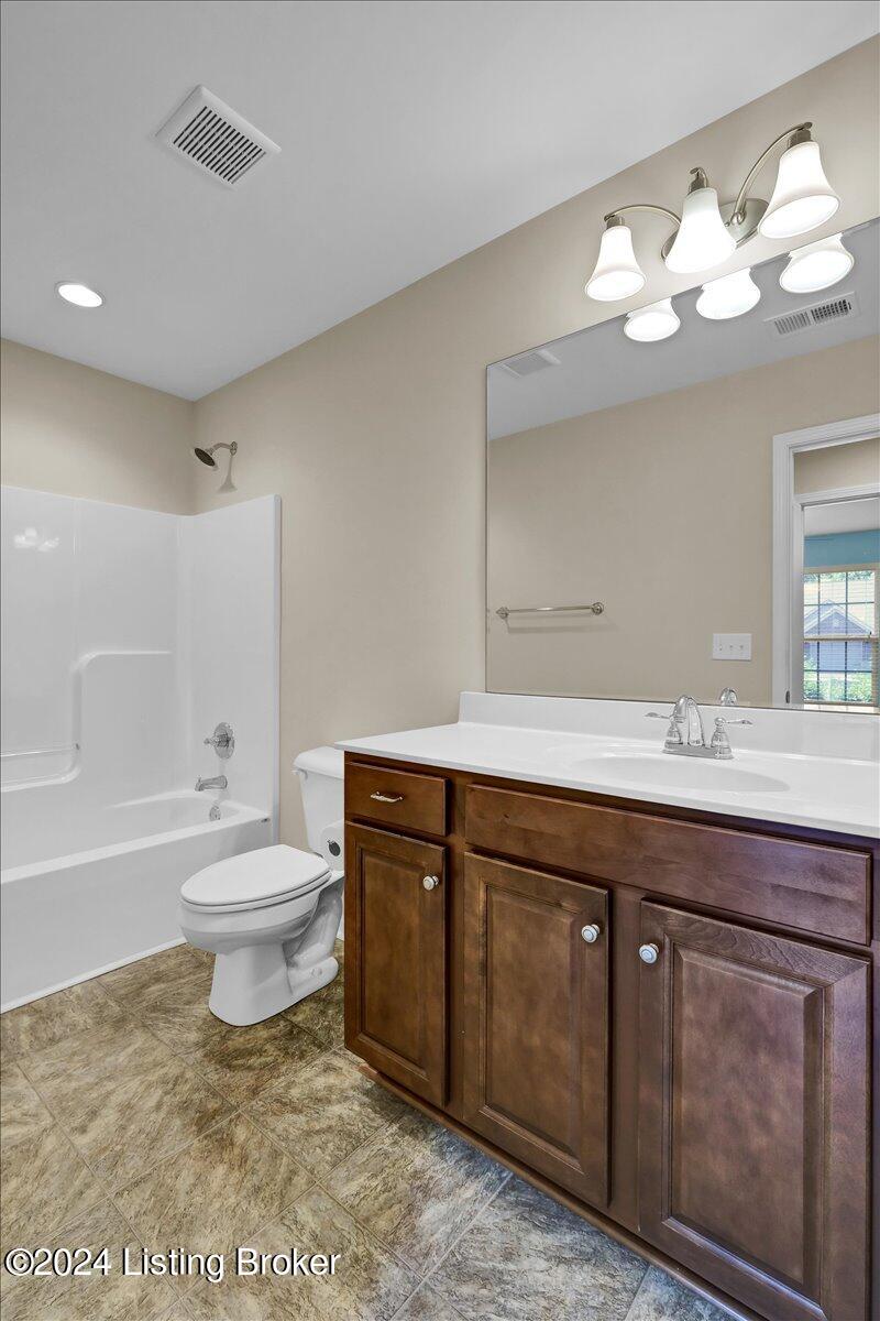 6544 Renate Road Louisville, KY 40291 - Photo 27 of 35 27-6544 Renate Rd-127