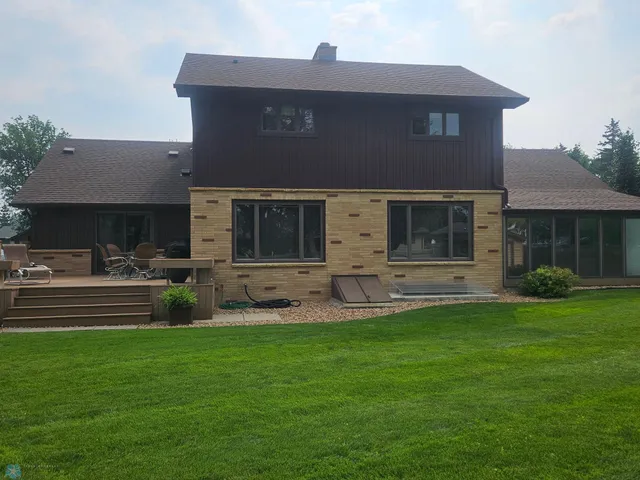 $499,900 | 1615 4th Street North, Wahpeton, ND 58075