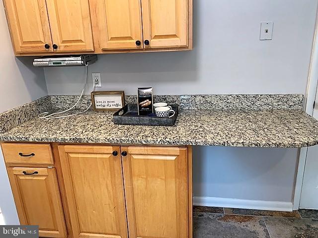 204 Circle Road Pasadena, MD 21122 - Photo 3 of 16 Gallery Image 3