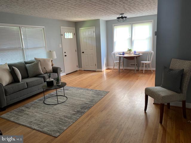 204 Circle Road Pasadena, MD 21122 - Photo 5 of 16 Gallery Image 5