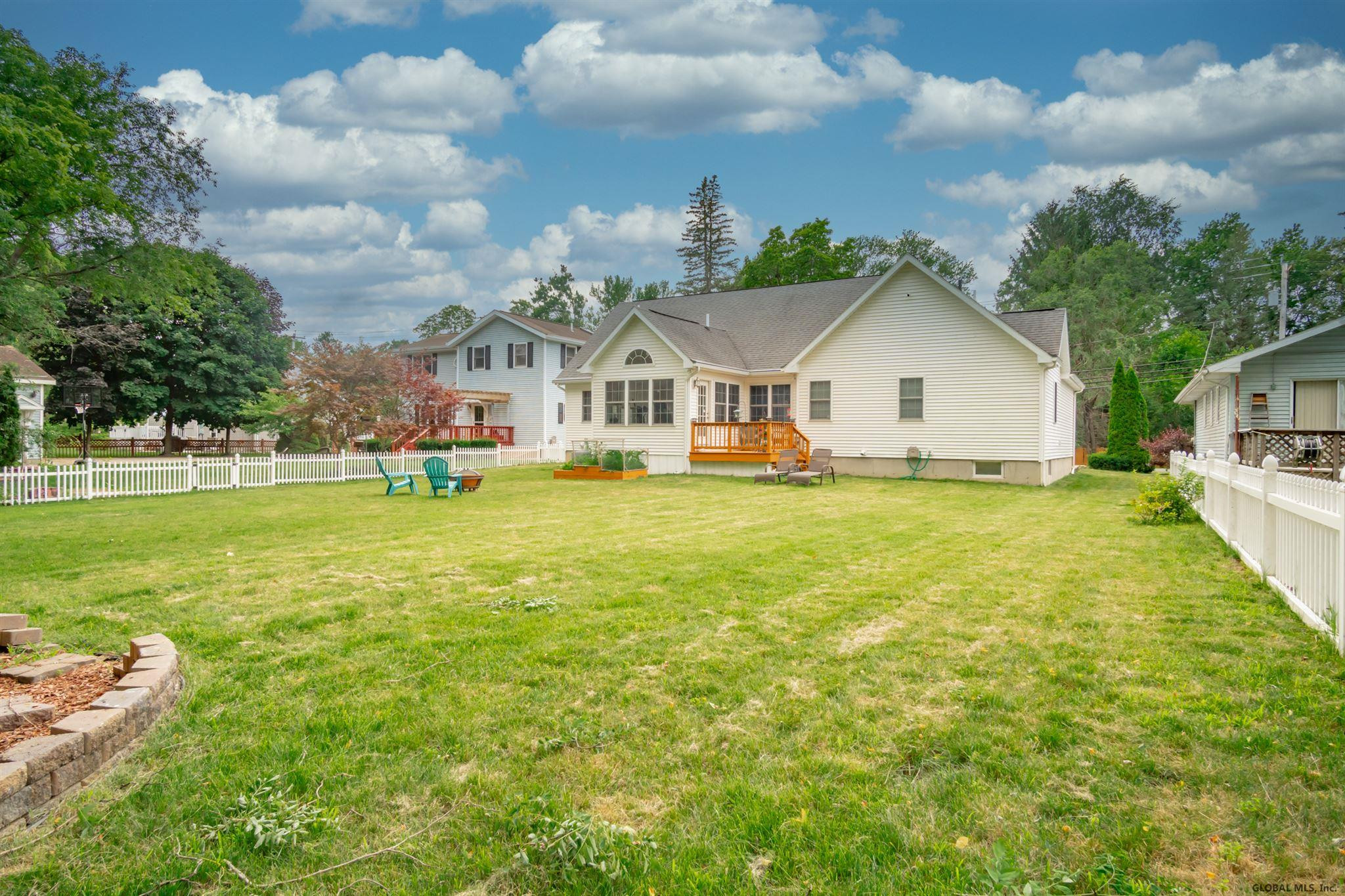 317 East Campbell Road Rotterdam, NY 12303 - Photo 26 of 33 Photo 26