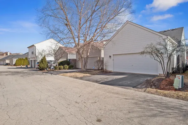 $424,900 | N454 Dooley Drive, Geneva, IL 60134