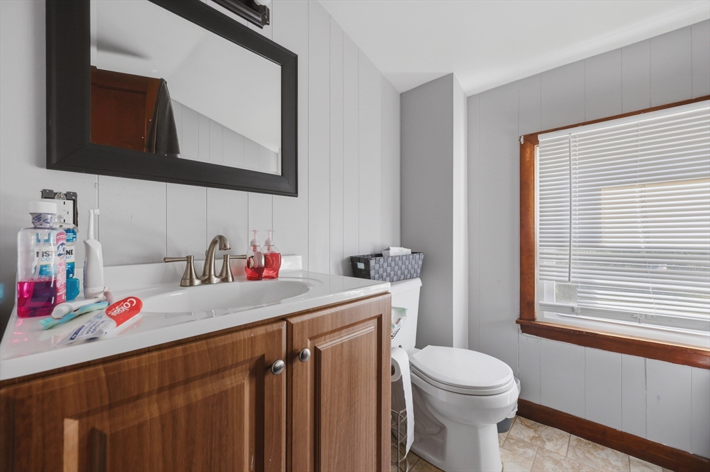 112 South Royalston Road Athol, MA 01331 - Photo 26 of 36