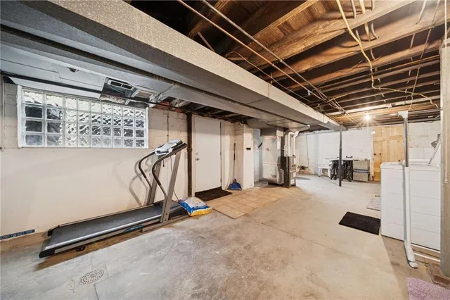 $190,000 | 414 Guy Street, Jeannette, PA 15644