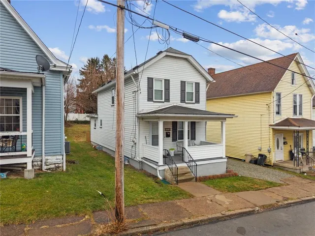 $190,000 | 414 Guy Street, Jeannette, PA 15644