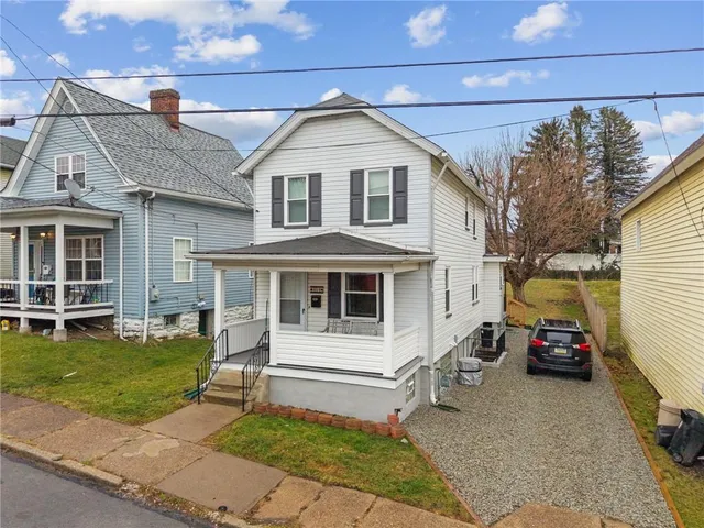 $190,000 | 414 Guy Street, Jeannette, PA 15644