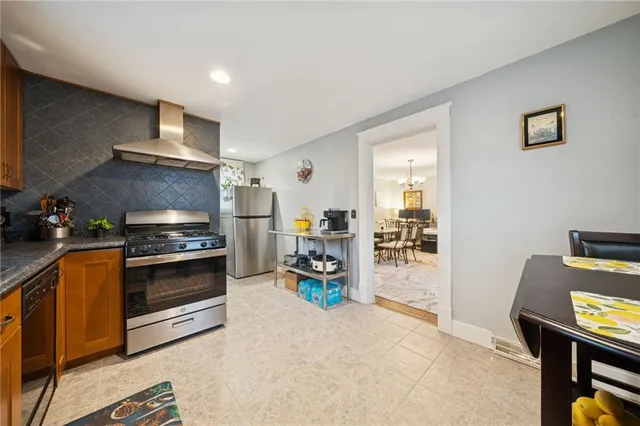 $190,000 | 414 Guy Street, Jeannette, PA 15644