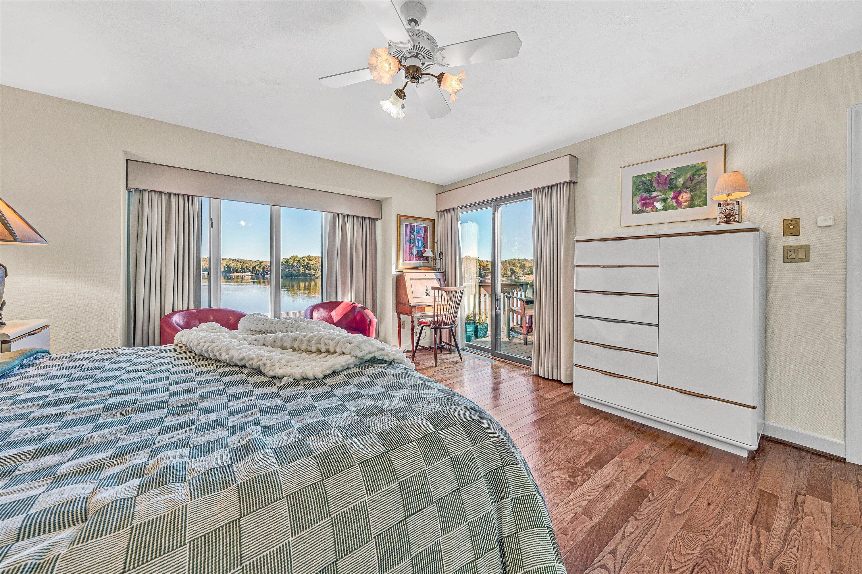 112 Gangplank Circle Moneta, VA 24121 - Photo 21 of 56 a bed room with a bed and a closet