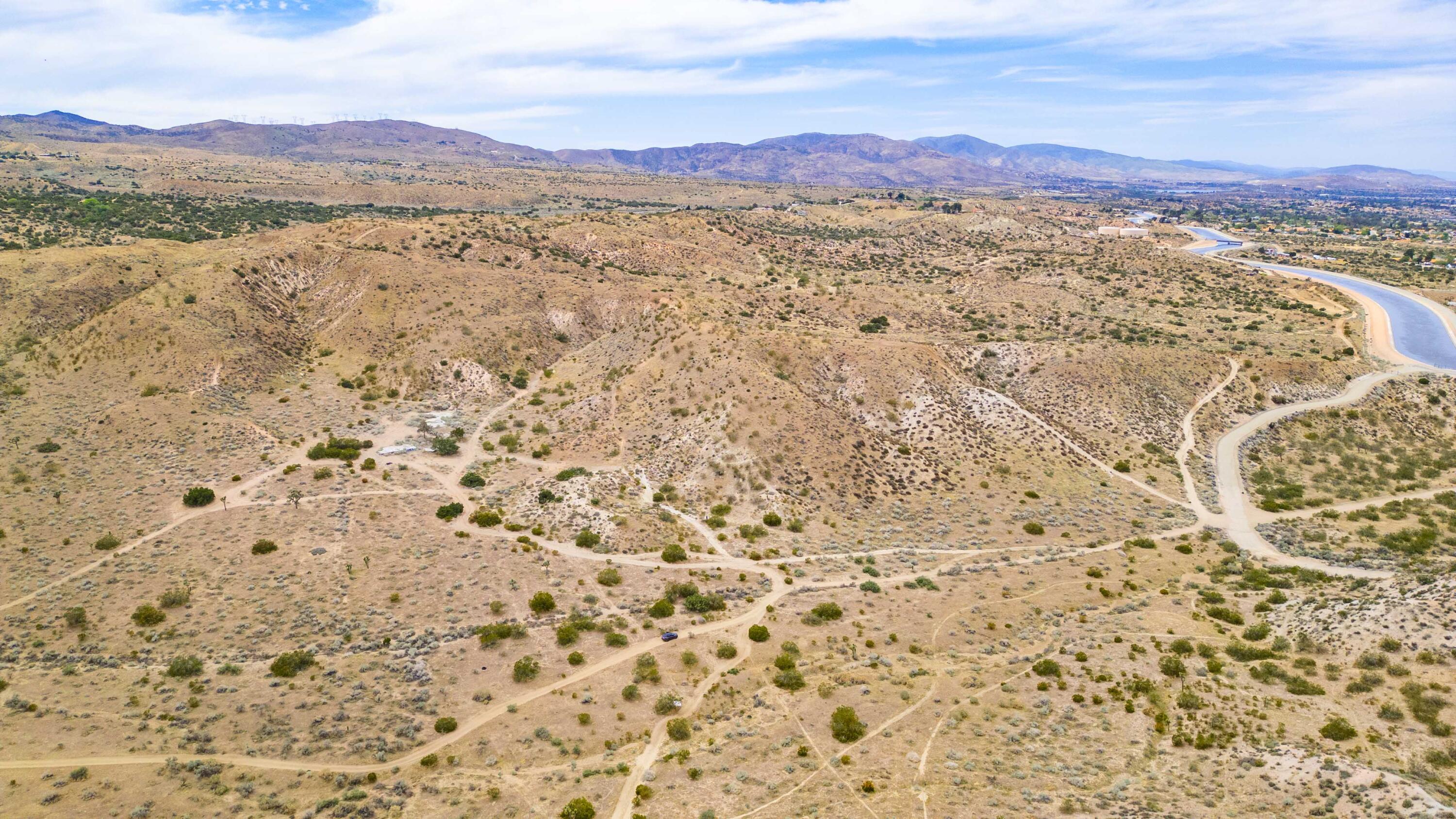 35401 Cheseboro Road Palmdale, CA 93552 - Photo 7 of 15 a view of city and mountain