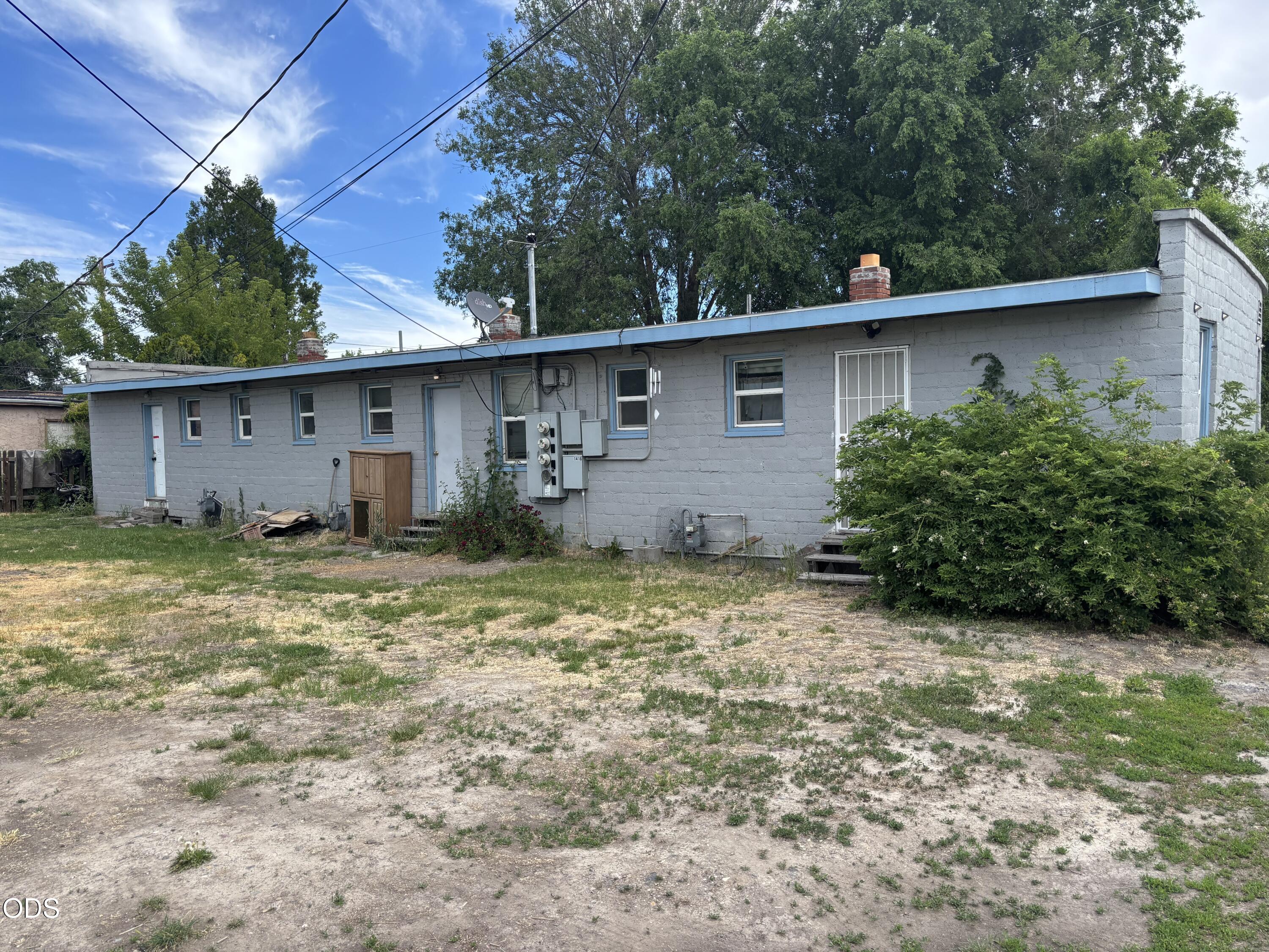1416 Mitchell Street Klamath Falls, OR 97601 - Photo 3 of 17