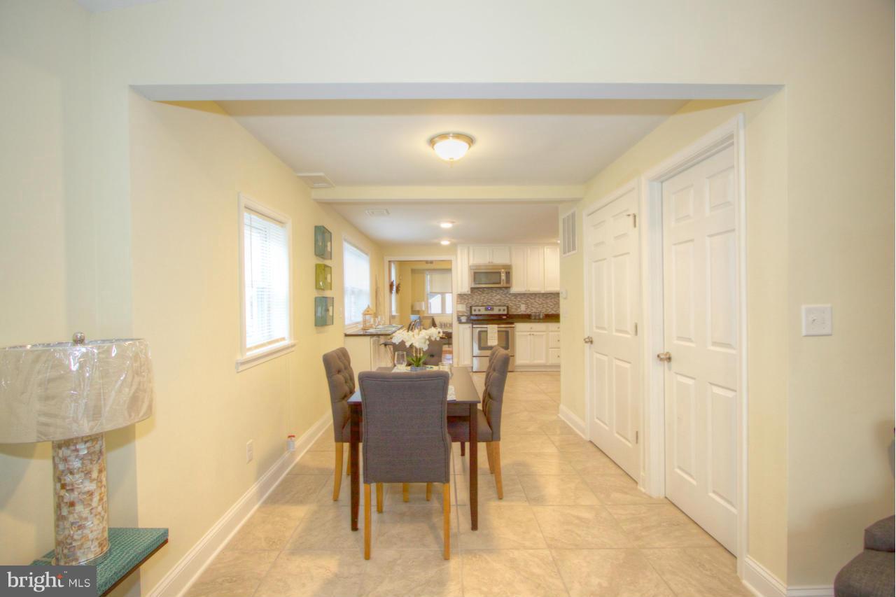346 Upperlanding Road Essex, MD 21221 - Photo 15 of 30 Dining Room