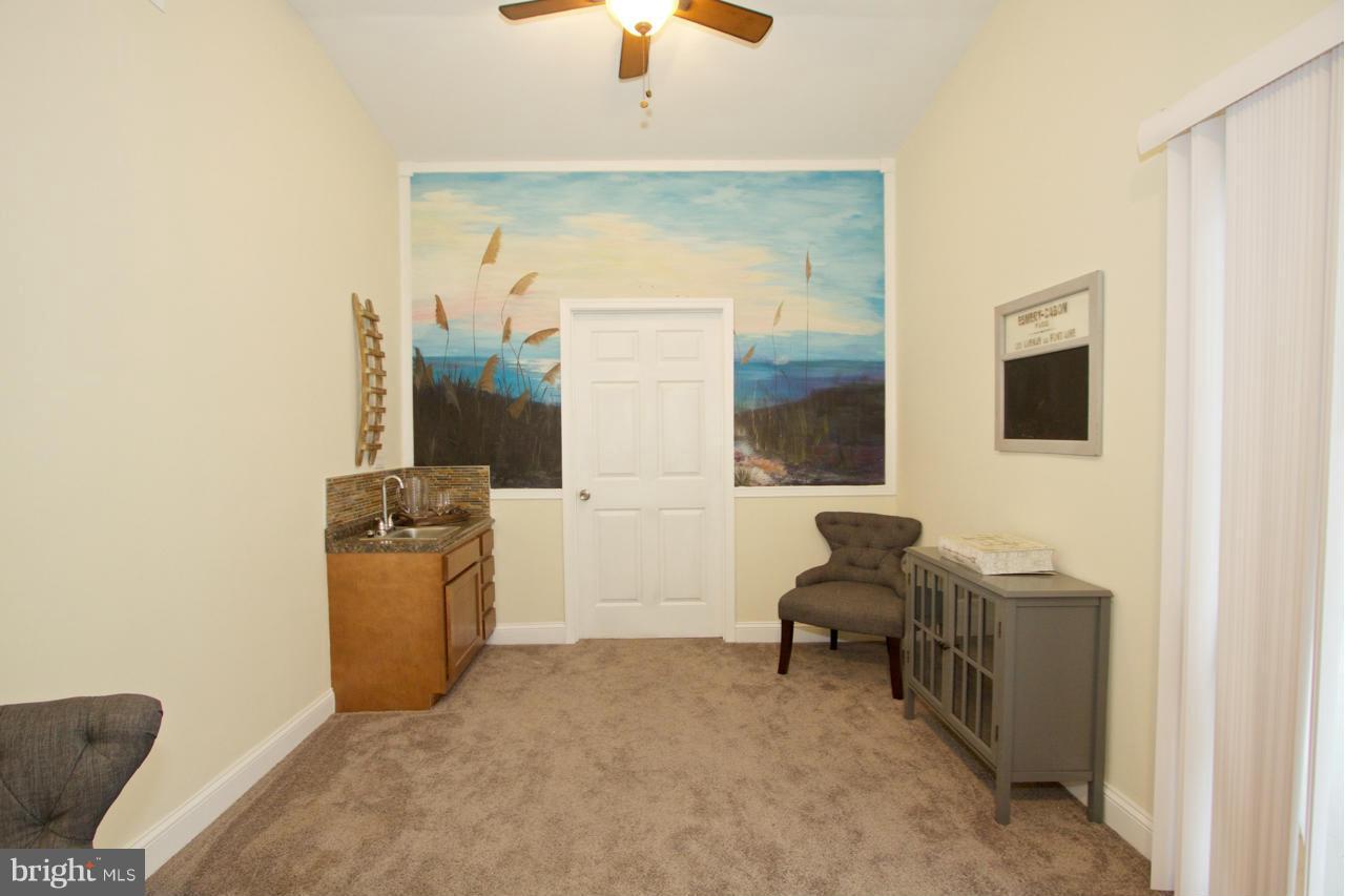 346 Upperlanding Road Essex, MD 21221 - Photo 22 of 30 Living Room