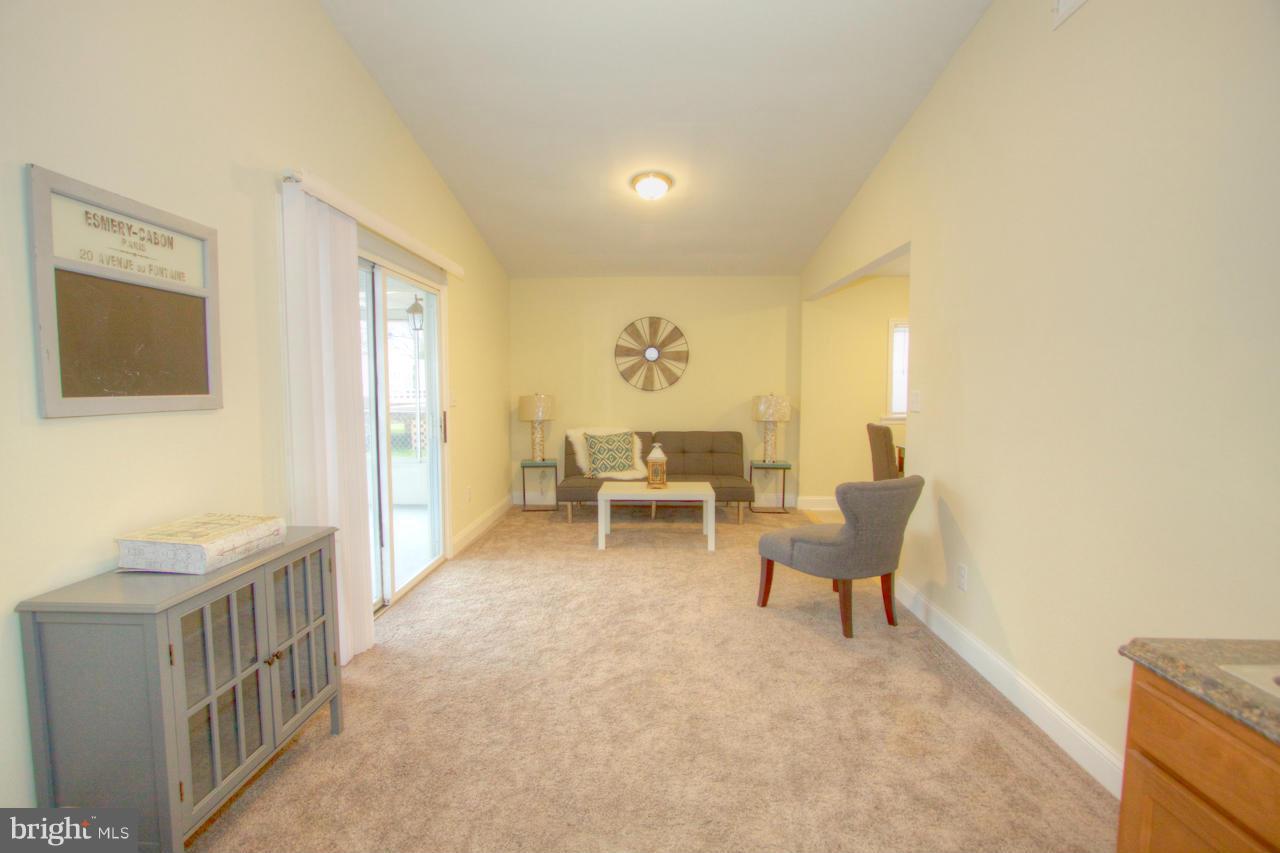 346 Upperlanding Road Essex, MD 21221 - Photo 23 of 30 Living Room