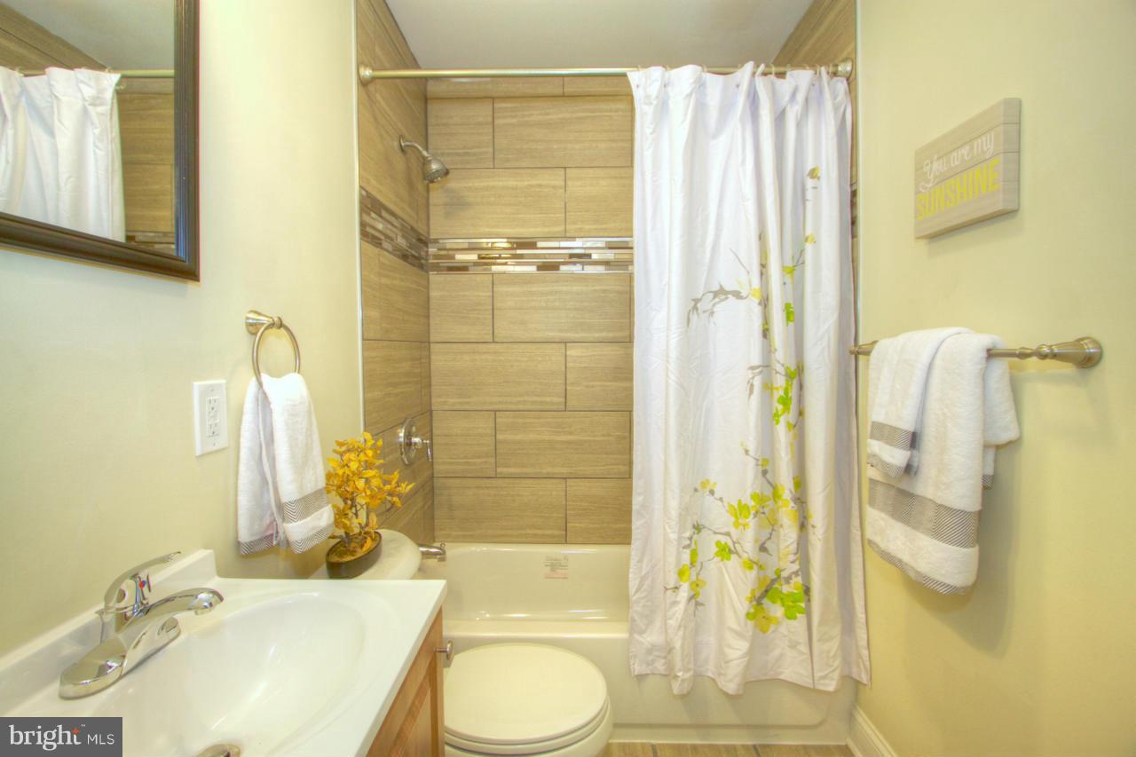 346 Upperlanding Road Essex, MD 21221 - Photo 25 of 30 Bath