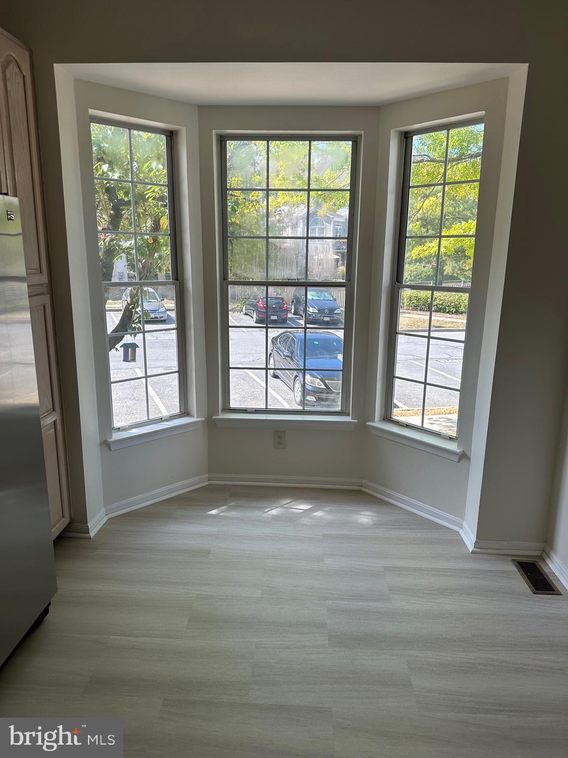 929 Jubal Way Frederick, MD 21701 - Photo 2 of 20 Eat in Kitchen with
Bay Window